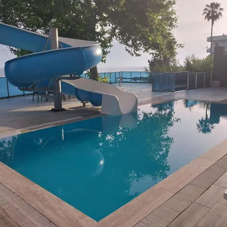 Apartamento Beach Front With Great See View Next To Incekum *