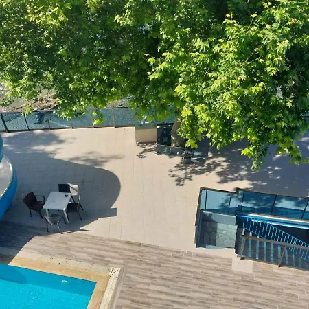 Beach Front With Great See View Next To Incekum Apartamento *